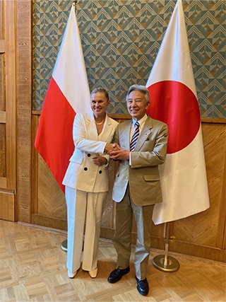 盛山文部科学大臣のポーランド訪問